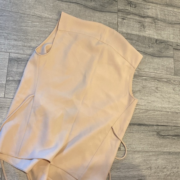 Zara Vest - Picture 4 of 4